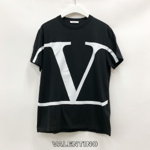 발렌티노 V 로고 티셔츠 검흰